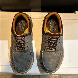 Skechers Men's Gray and Tan Loafers